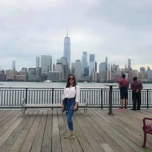 Meet your Posher, Thalia m.